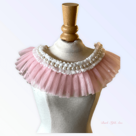 Pearl Ruffled Dog Necklace (Color: Pink, size: small)