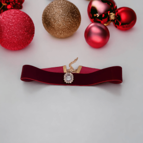 Luxurious Velvet Crystal Dog Collar (size: 12")